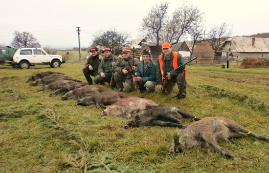 2 spoločná poľovačka.