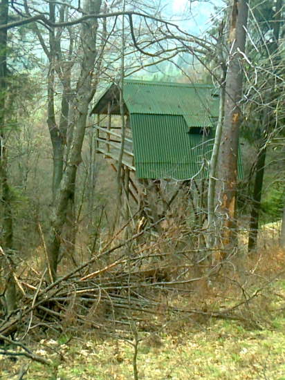 chatka na stračej noške