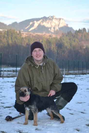 Eddie ( Iason Hanter Krisbark)