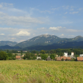 Gader  Veľká Fatra  v strede Tlstá vpravo Ostrá pohľad od Mošoviec