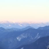 Kam oko dohliadne samé hory  a hádanka  ten hrebeň vzadu je?