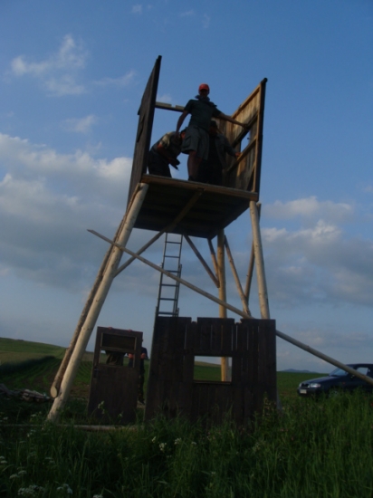 Stavba posedu vpoli II.