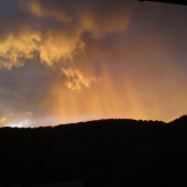 Západ slnka po búrke