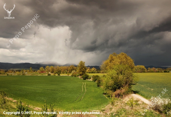 Búrka nad Vršatcom