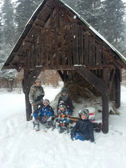 mladý poľovníci v akcii