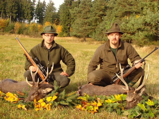 S dobrým kamarátom na jeleňoch sika