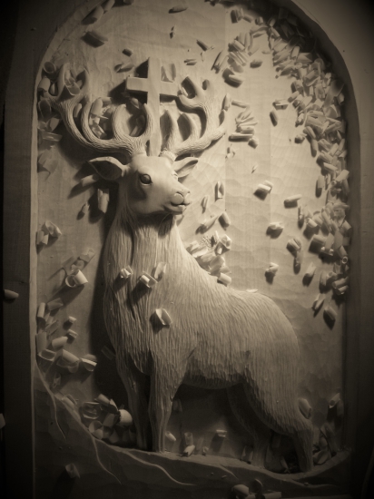 Řezba na objednávku pro Sdružení sv. Huberta. Reliéf z lípy(rozdělaná práce)