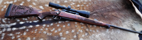 Nová Pažba na CZ550 s řezbami