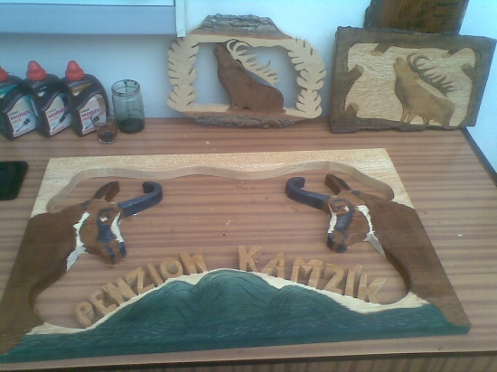 kamzik..este vytienovat a nalakovat a hotovka