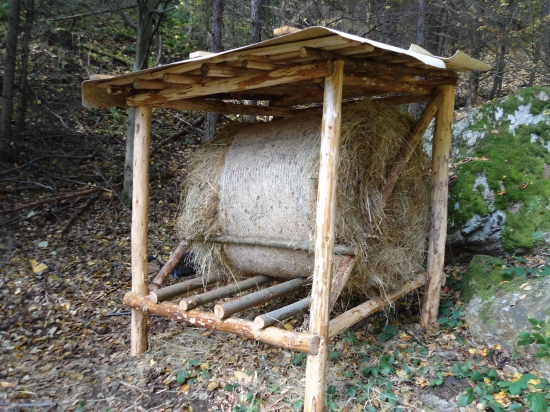 zásobník pre balík sena