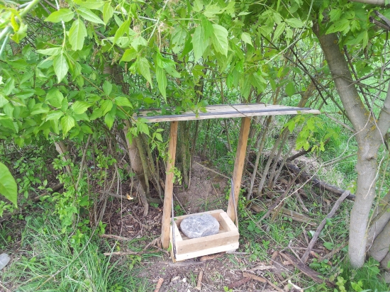 ...taký narýchlo zbúchaný...