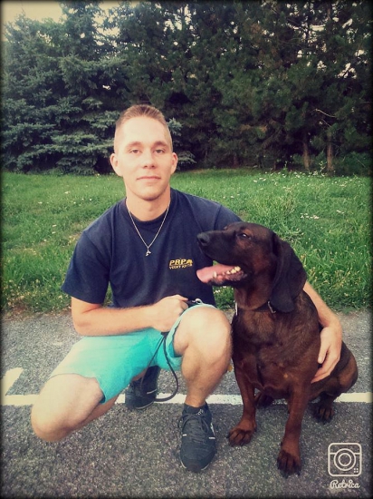 Syn a Ares na večernej prechádzke