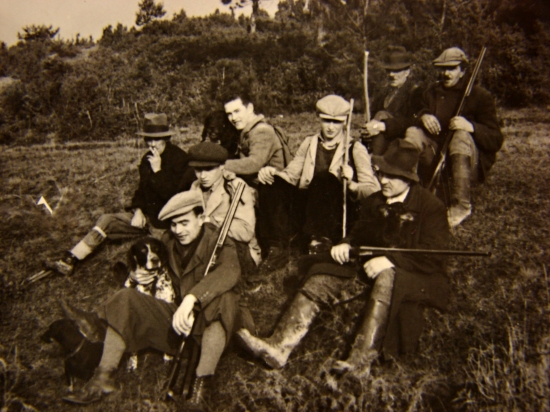 Prapradedko a pradedko z kamarátmi