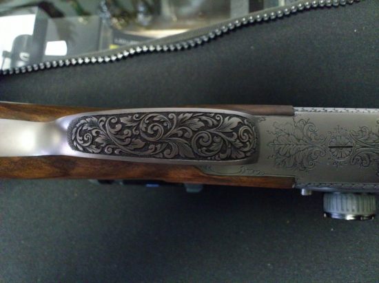 gravirovaný lučik..