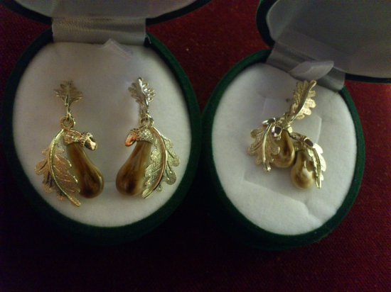 zlaté naušnice a príves s grandlami ........