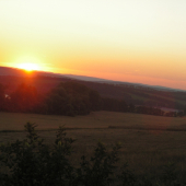 západ slunka v lozi