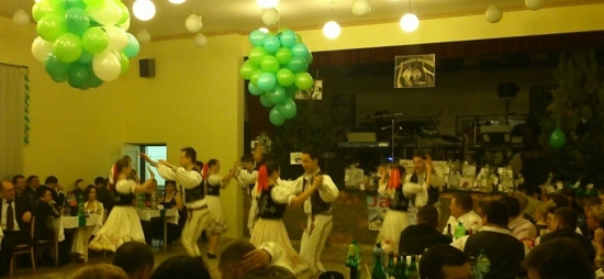 nielen polovať,ale aj troška zaPLESAŤ...