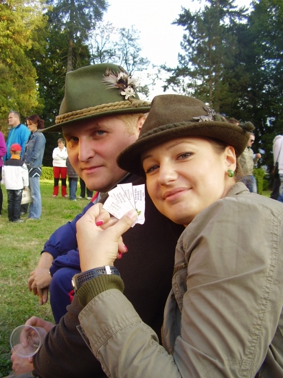 Tombolové lístky v ruke,ide sa na vec.