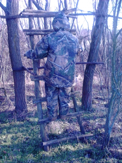 Lezenie na sedačku.. :)