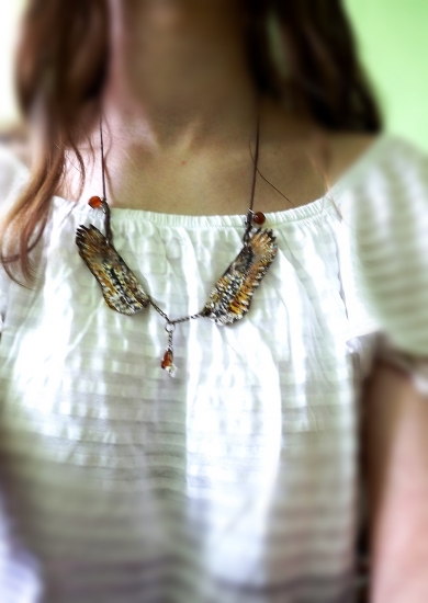 S krídlami výra ...