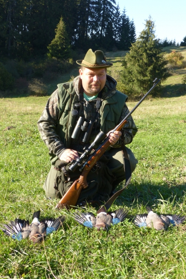 Z niečim treba začať sezónu .