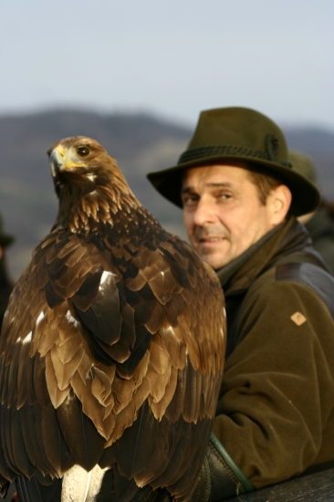 Jaro so svojim ptakom