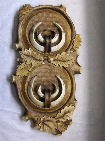 dvoj podložka pod diviačie zbrane...