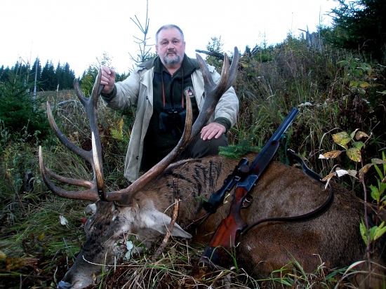 Umrel kráľ, nech žije kráľ.