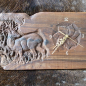 Trochu času v orechovom dreve.