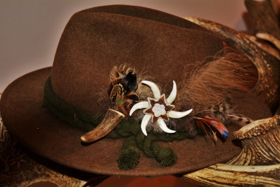 Ozdoba z liščích špičáků