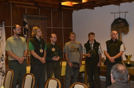 Súťažiaci farbiarskej súťaže o cenu Hontu a Hrona