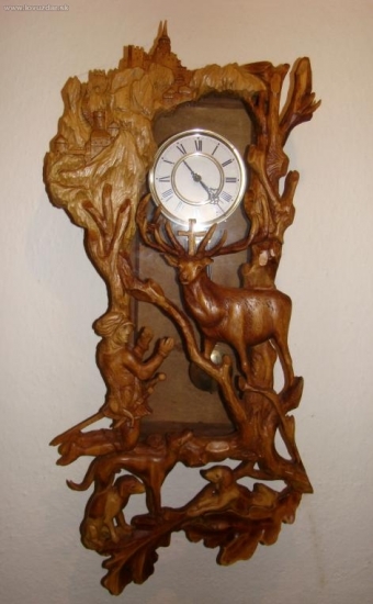 Ručne vyrezavane hodiny sv.HUBERT