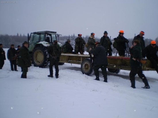 Vystupovať ide sa  poľovať.