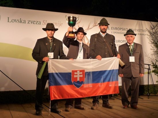 Naša delegácia na ME vo vábení jeleňov