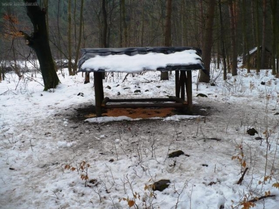 Krmelec+krmné zariadenie