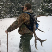 Para ešte pod snehom...