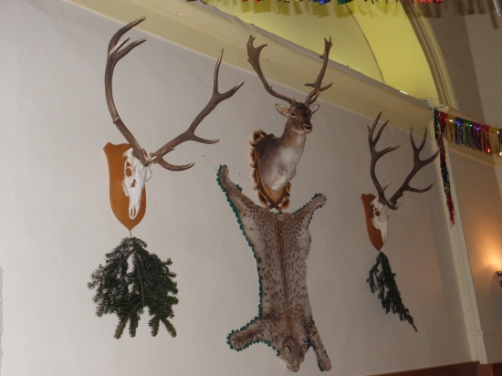 Výzdoba na poľovníckom plese v Herľanoch