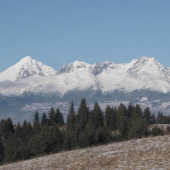 Pohlad na Tatry z nášho reviru.