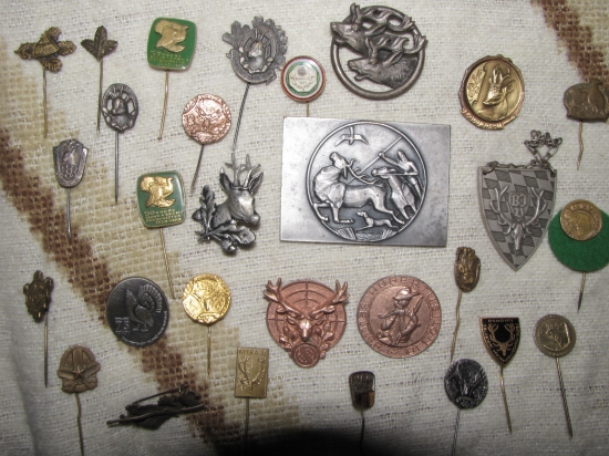 ODZNAKY S POLOV.NAMETOM