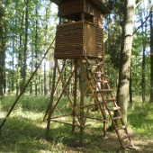 Tak už stojí nová....