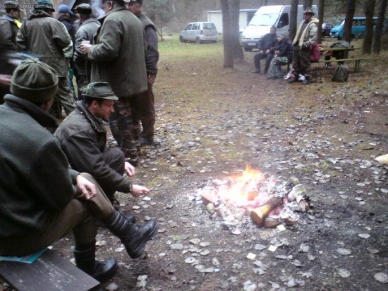 hlad je hlad
