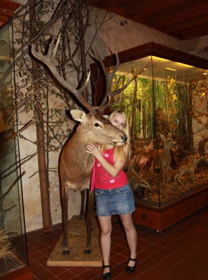 ...vymenila Daniela za jelena....