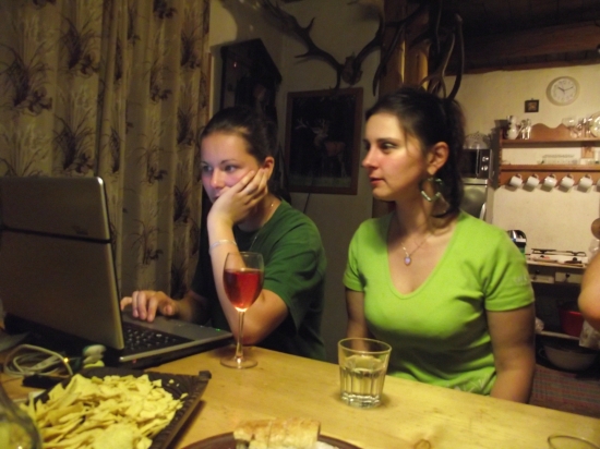 Ako si Maťka so Žabkou fotky pozerali :-)))