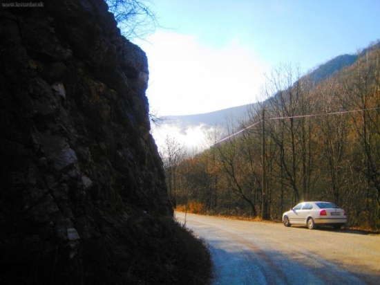 Hore slnko,dole hmla