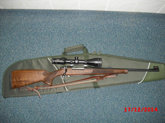 CZ 557