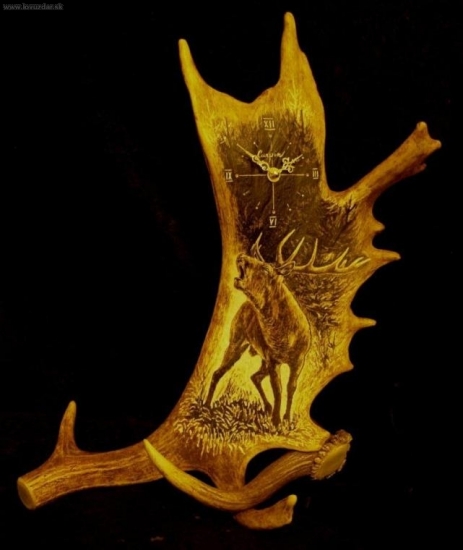 Hodiny pro Lovinterier