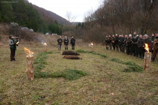 spolocna polovacka v klacne