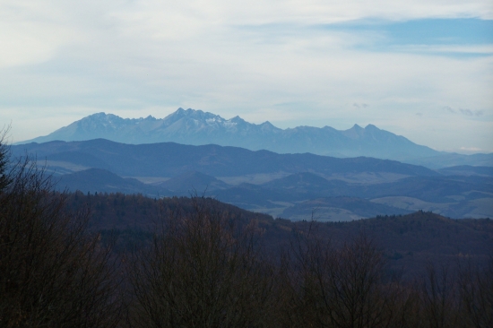 ďaleko a blízko...