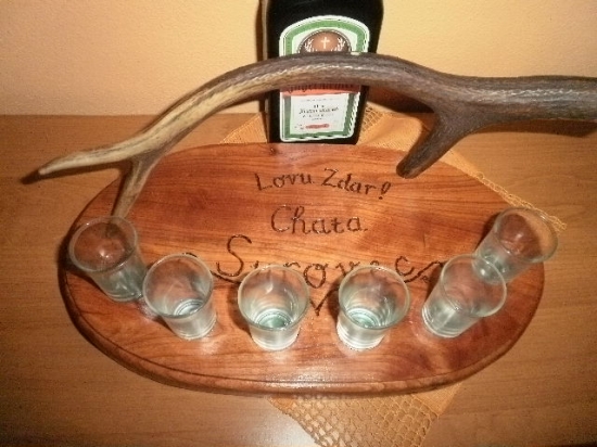 ...dokončená likérnička na našu chatu.