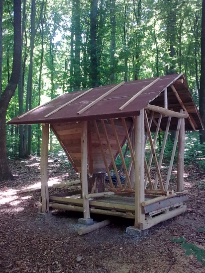 tohtoročný krmelec